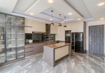 4 Bedroom Penthouse For Rent - Boeung Tumpun, Phnom Penh thumbnail