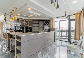 4 Bedroom Penthouse For Rent - Boeung Tumpun, Phnom Penh thumbnail