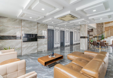 4 Bedroom Penthouse For Rent - Boeung Tumpun, Phnom Penh thumbnail