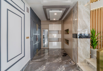 4 Bedroom Penthouse For Rent - Boeung Tumpun, Phnom Penh thumbnail