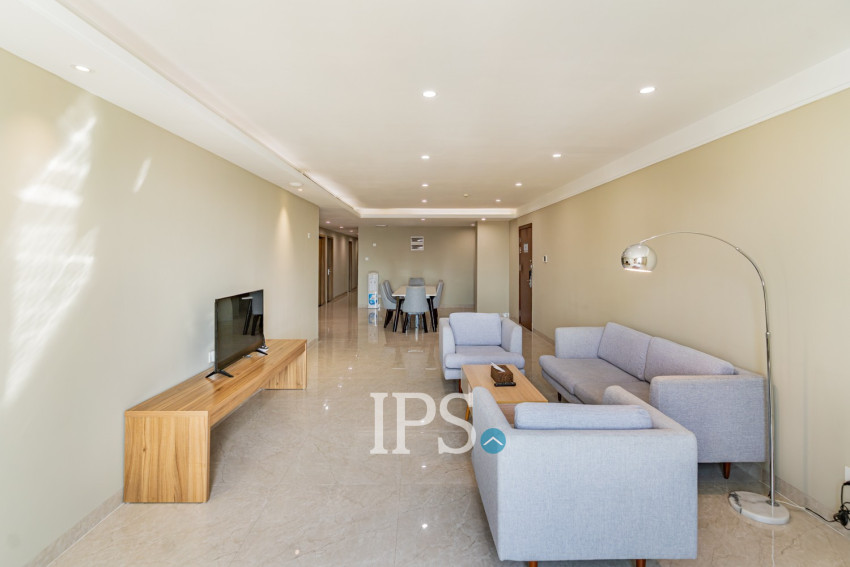 4 Bedroom Serviced Apartment For Rent - Tonle Bassac, Phnom Penh