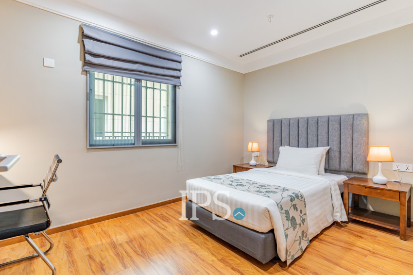 4 Bedroom Serviced Apartment For Rent - Tonle Bassac, Phnom Penh