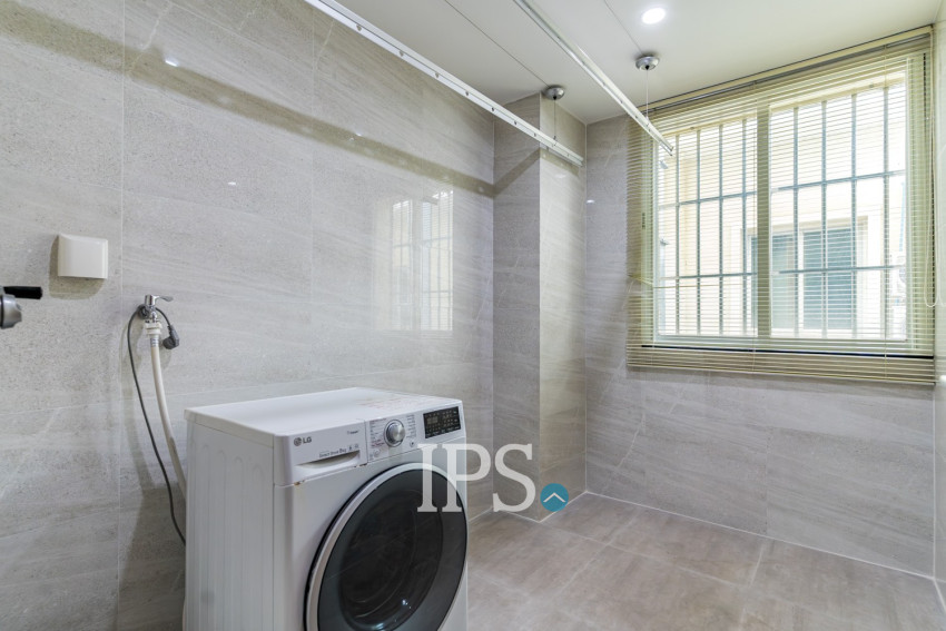 4 Bedroom Serviced Apartment For Rent - Tonle Bassac, Phnom Penh