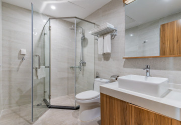 4 Bedroom Serviced Apartment For Rent - Tonle Bassac, Phnom Penh thumbnail