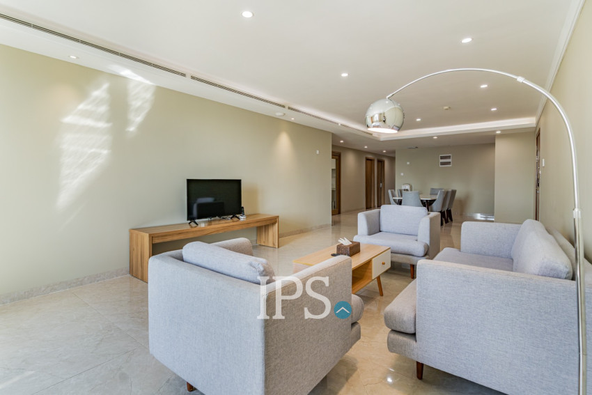 4 Bedroom Serviced Apartment For Rent - Tonle Bassac, Phnom Penh