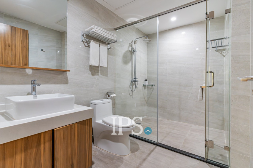 4 Bedroom Serviced Apartment For Rent - Tonle Bassac, Phnom Penh