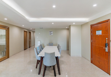 4 Bedroom Serviced Apartment For Rent - Tonle Bassac, Phnom Penh thumbnail