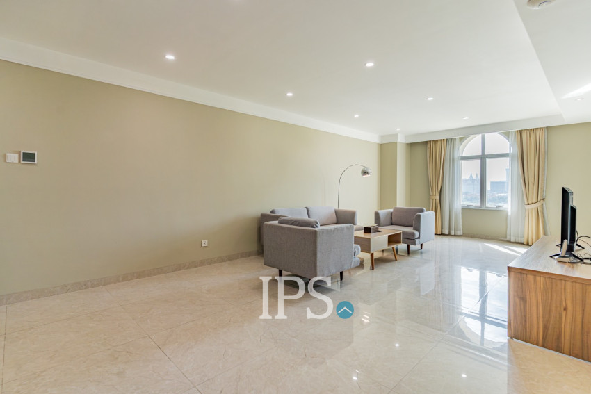 4 Bedroom Serviced Apartment For Rent - Tonle Bassac, Phnom Penh