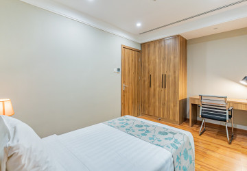 4 Bedroom Serviced Apartment For Rent - Tonle Bassac, Phnom Penh thumbnail