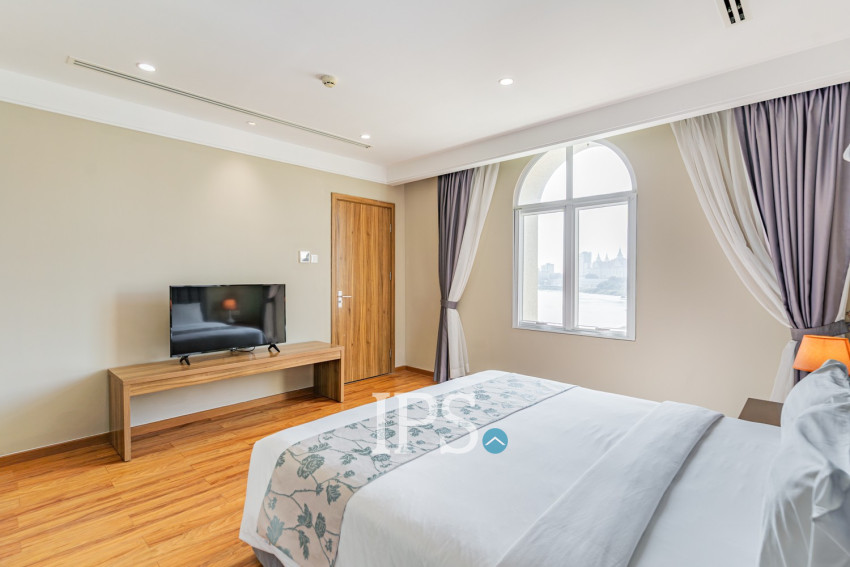 4 Bedroom Serviced Apartment For Rent - Tonle Bassac, Phnom Penh
