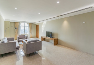 4 Bedroom Serviced Apartment For Rent - Tonle Bassac, Phnom Penh thumbnail