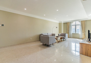 4 Bedroom Serviced Apartment For Rent - Tonle Bassac, Phnom Penh thumbnail