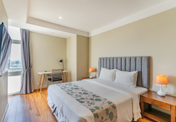 2 Bedroom Serviced Apartment For Rent - Tonle Bassac, Phnom Penh thumbnail