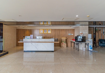 2 Bedroom Serviced Apartment For Rent - Tonle Bassac, Phnom Penh thumbnail