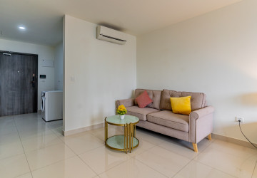 Studio Condo For Rent - The Peak, Tonle Bassac, Phnom Penh thumbnail