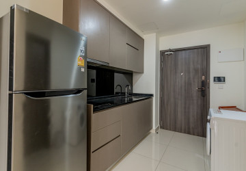 Studio Condo For Rent - The Peak, Tonle Bassac, Phnom Penh thumbnail