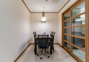 2 Bedroom Condo For Rent - De Castle Royal, BKK1, Phnom Penh thumbnail