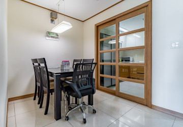 2 Bedroom Condo For Rent - De Castle Royal, BKK1, Phnom Penh thumbnail