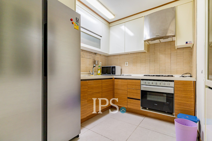 2 Bedroom Condo For Rent - De Castle Royal, BKK1, Phnom Penh