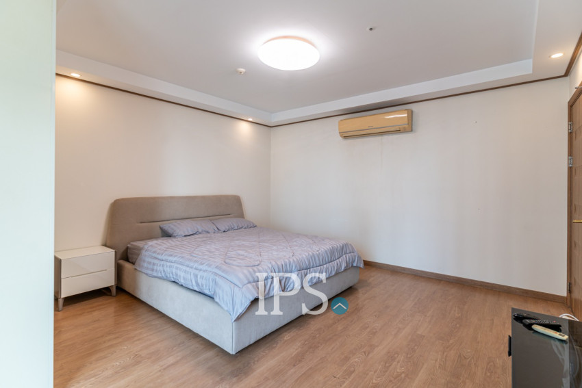 2 Bedroom Condo For Rent - De Castle Royal, BKK1, Phnom Penh