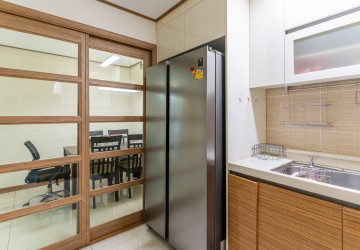 2 Bedroom Condo For Rent - De Castle Royal, BKK1, Phnom Penh thumbnail