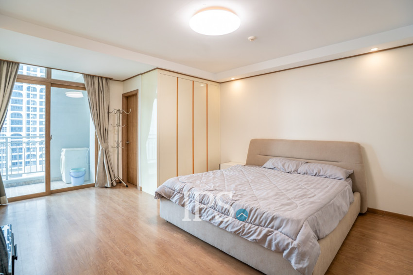 2 Bedroom Condo For Rent - De Castle Royal, BKK1, Phnom Penh