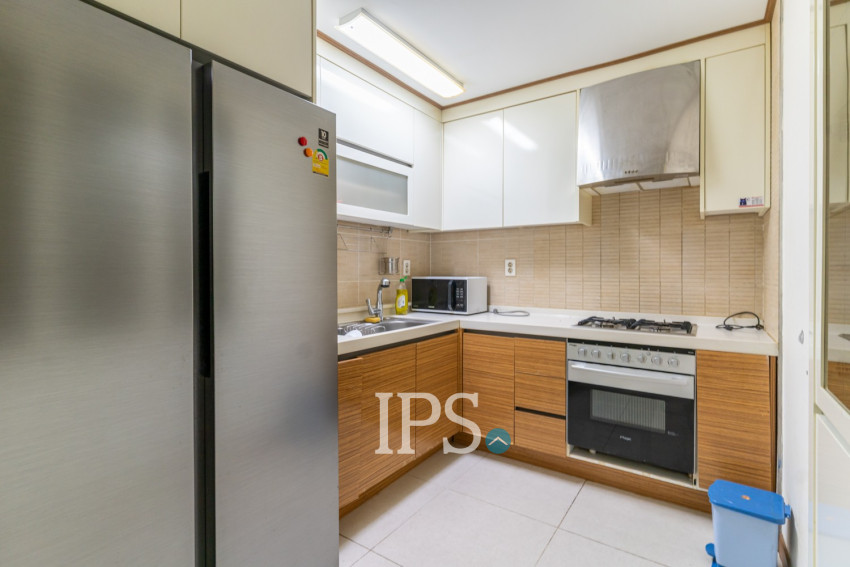 2 Bedroom Condo For Rent - De Castle Royal, BKK1, Phnom Penh