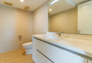 4 Bedroom Duplex Serviced Apartment For Rent - Chroy Changvar, Phnom Penh thumbnail
