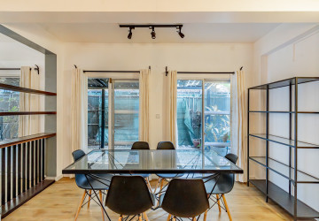Renovated 2 Bedroom Apartment For Rent - Tonle Bassac, Phnom Penh thumbnail