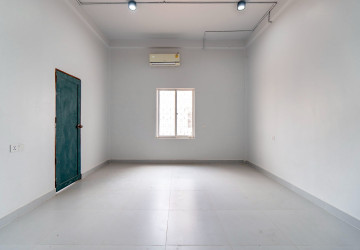 4 Bedroom Shophouse For Rent - Svay Dangkum, Siem Reap thumbnail