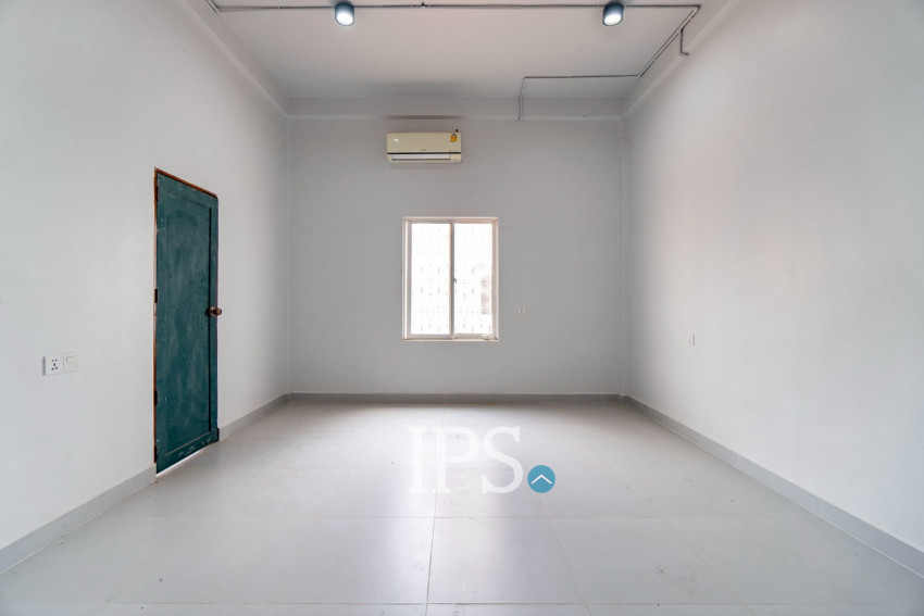 4 Bedroom Shophouse For Rent - Svay Dangkum, Siem Reap