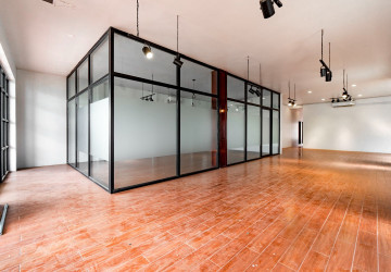 4 Bedroom Shophouse For Rent - Svay Dangkum, Siem Reap thumbnail