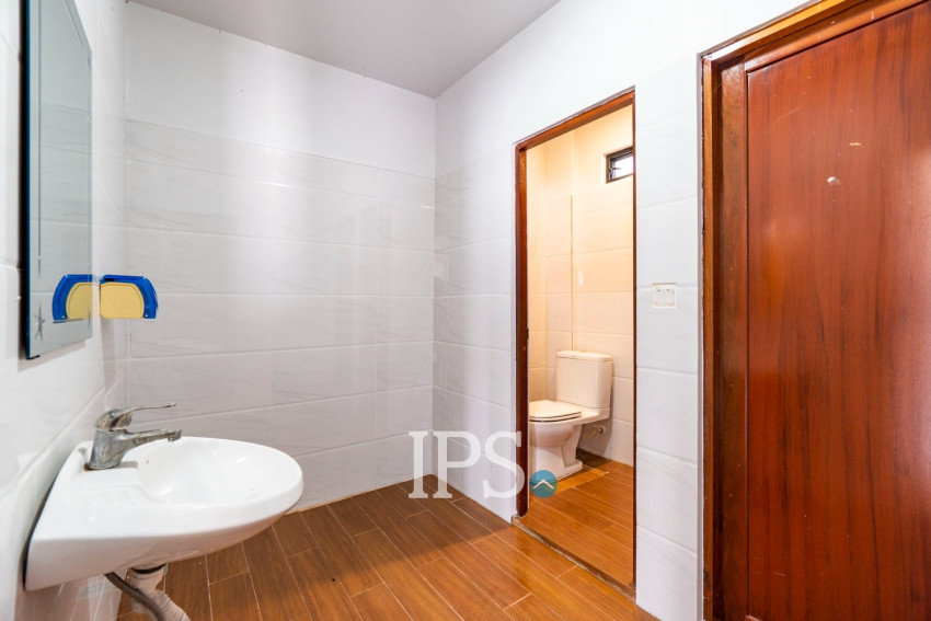 4 Bedroom Shophouse For Rent - Svay Dangkum, Siem Reap