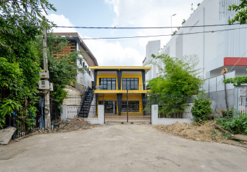 4 Bedroom Shophouse For Rent - Svay Dangkum, Siem Reap thumbnail