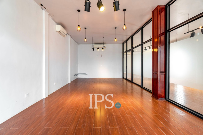 4 Bedroom Shophouse For Rent - Svay Dangkum, Siem Reap