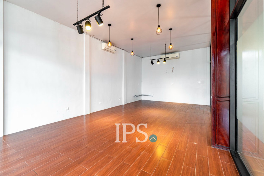 4 Bedroom Shophouse For Rent - Svay Dangkum, Siem Reap