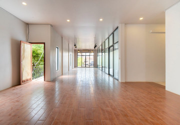 4 Bedroom Shophouse For Rent - Svay Dangkum, Siem Reap thumbnail