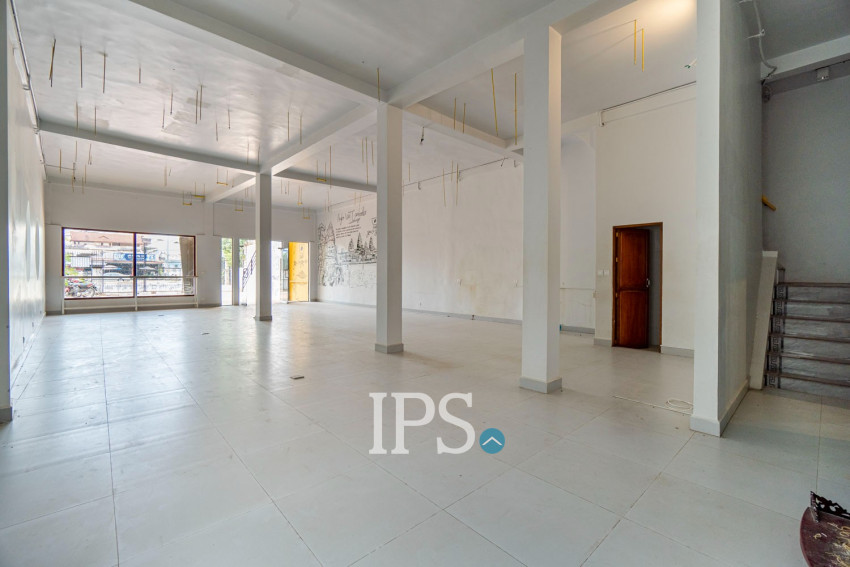 4 Bedroom Shophouse For Rent - Svay Dangkum, Siem Reap