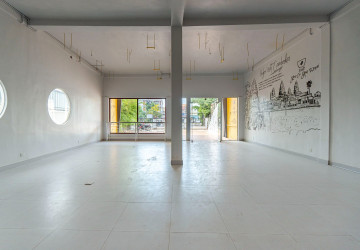 4 Bedroom Shophouse For Rent - Svay Dangkum, Siem Reap thumbnail