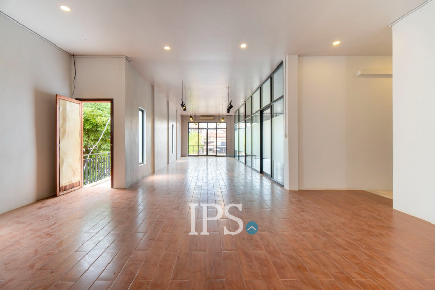 4 Bedroom Shophouse For Rent - Svay Dangkum, Siem Reap