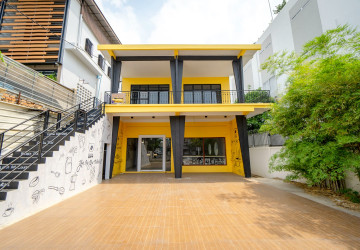 4 Bedroom Shophouse For Rent - Svay Dangkum, Siem Reap thumbnail