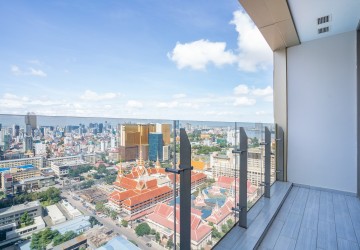 3 Bedroom Condo For Rent - The Peak, Tonle Bassac, Phnom Penh thumbnail