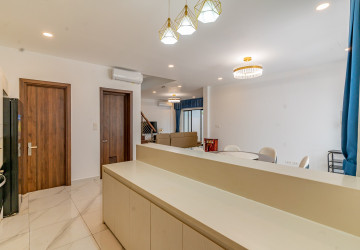 5 Bedroom Villa For Rent - Sras Chork, Phnom Penh thumbnail