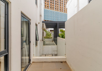 5 Bedroom Villa For Rent - Sras Chork, Phnom Penh thumbnail