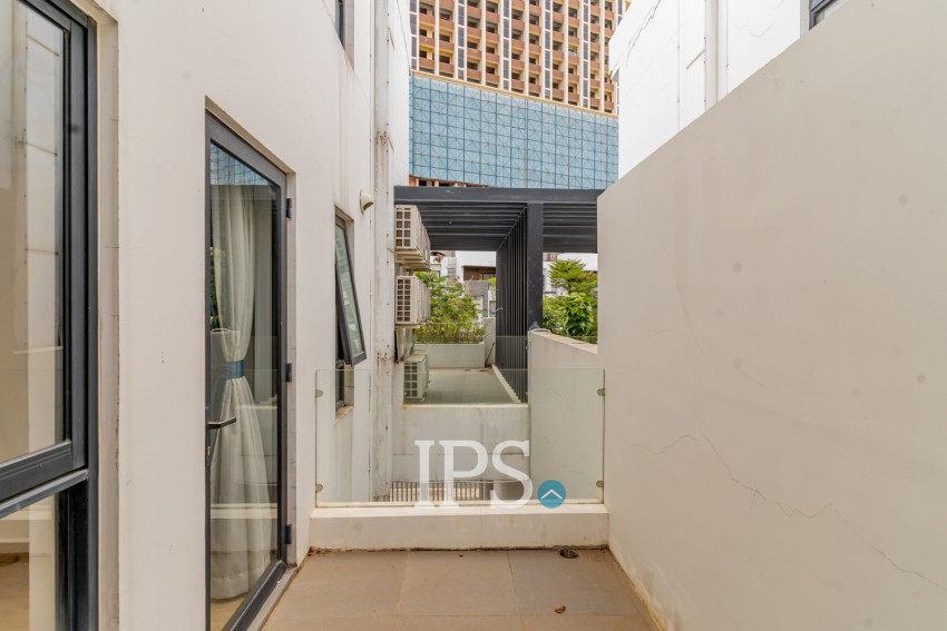 5 Bedroom Villa For Rent - Sras Chork, Phnom Penh