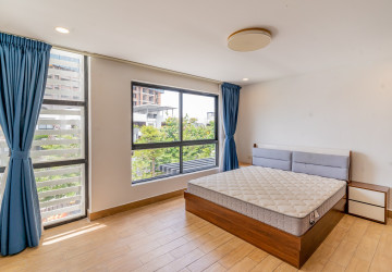 5 Bedroom Villa For Rent - Sras Chork, Phnom Penh thumbnail