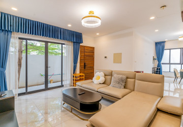 5 Bedroom Villa For Rent - Sras Chork, Phnom Penh thumbnail
