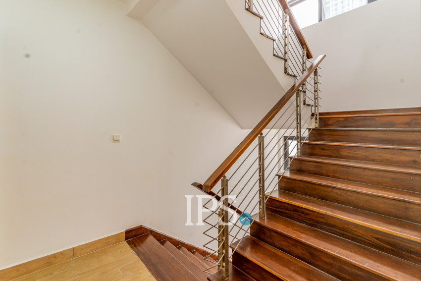 5 Bedroom Villa For Rent - Sras Chork, Phnom Penh