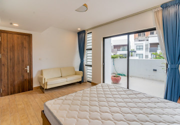 5 Bedroom Villa For Rent - Sras Chork, Phnom Penh thumbnail