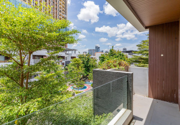 5 Bedroom Villa For Rent - Sras Chork, Phnom Penh thumbnail